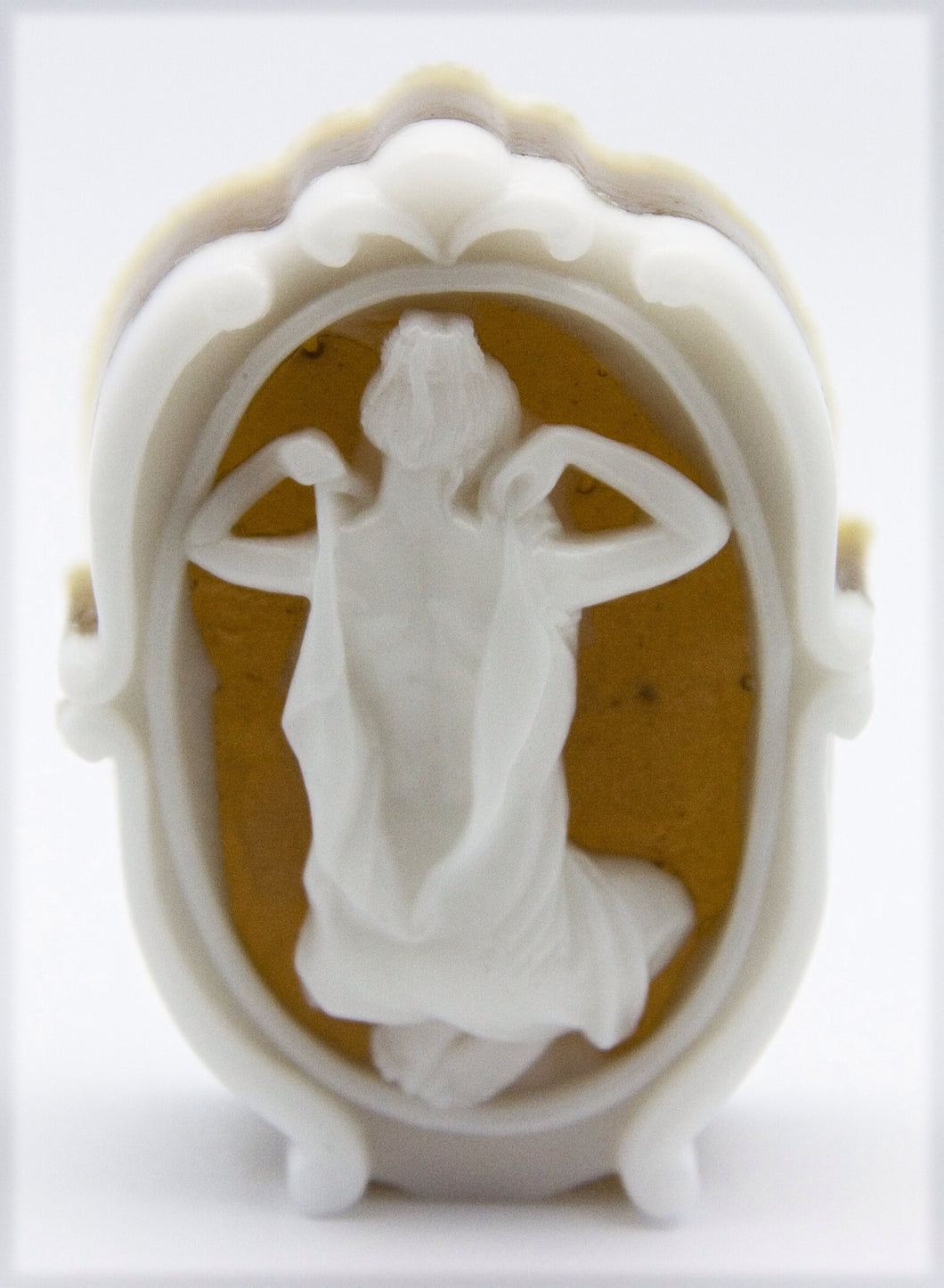 Cameo Lady